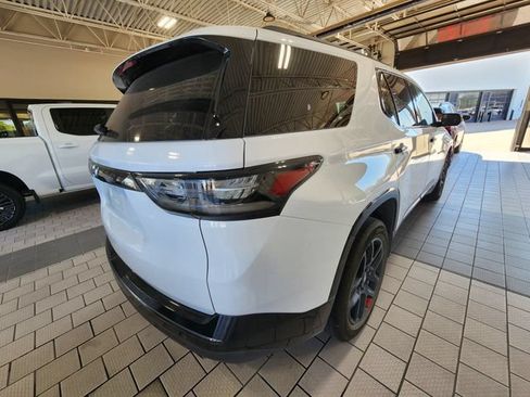 Used 2020 Chevrolet Traverse Premier w/ Redline Edition FWD image 4