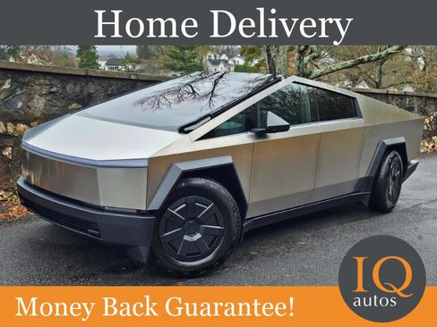 Used 2025 Tesla Cybertruck AWD Crew Cab image 1