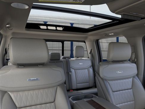 New 2026 Ford F250 Platinum image 22