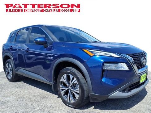 Used 2023 Nissan Rogue SV image 1