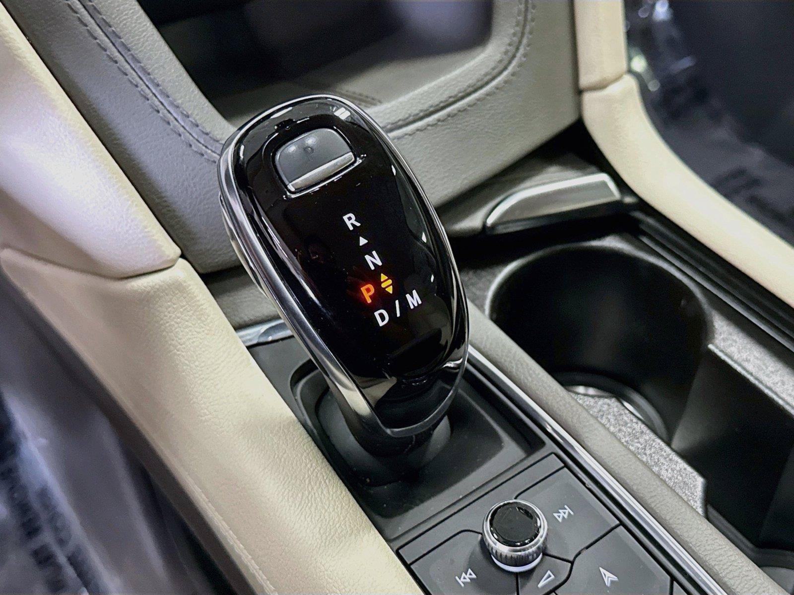 Used 2023 Cadillac XT5 Premium Luxury w/ Technology Package FWD image 17