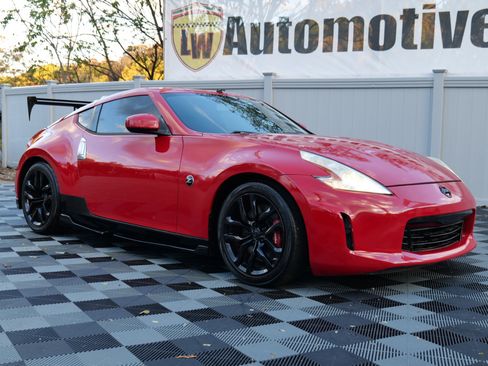 Used 2017 Nissan 370Z Coupe image 61