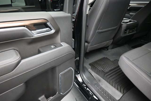 Used 2026 Chevrolet Silverado 1500 LT w/ Texas Edition Plus RWD image 22