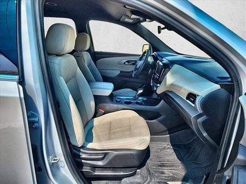 Certified 2022 Chevrolet Traverse LS FWD image 21
