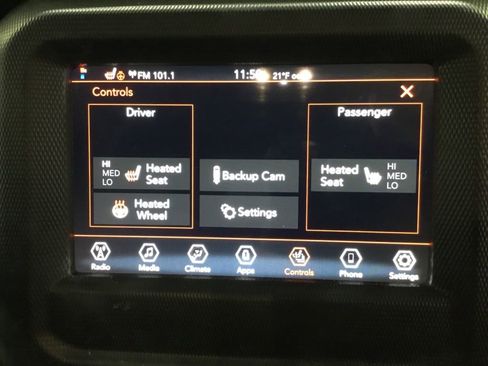 Used 2023 Jeep Wrangler Willys image 23