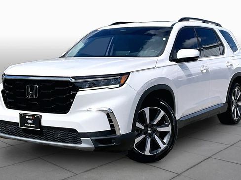 Used 2023 Honda Pilot Touring image 35