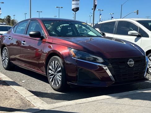 Certified 2024 Nissan Altima 2.5 SV image 2