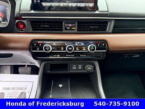 Certified 2025 Honda Pilot Elite image 38