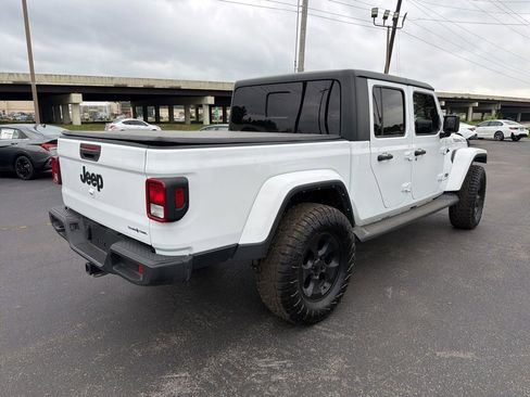 Used 2022 Jeep Gladiator Sport AWD/4WD image 5