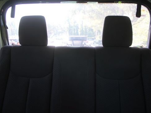 Used 2013 Jeep Wrangler Sport AWD/4WD image 31
