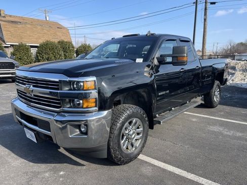 Used 2016 Chevrolet Silverado 3500 LT w/ LT Convenience Package image 3