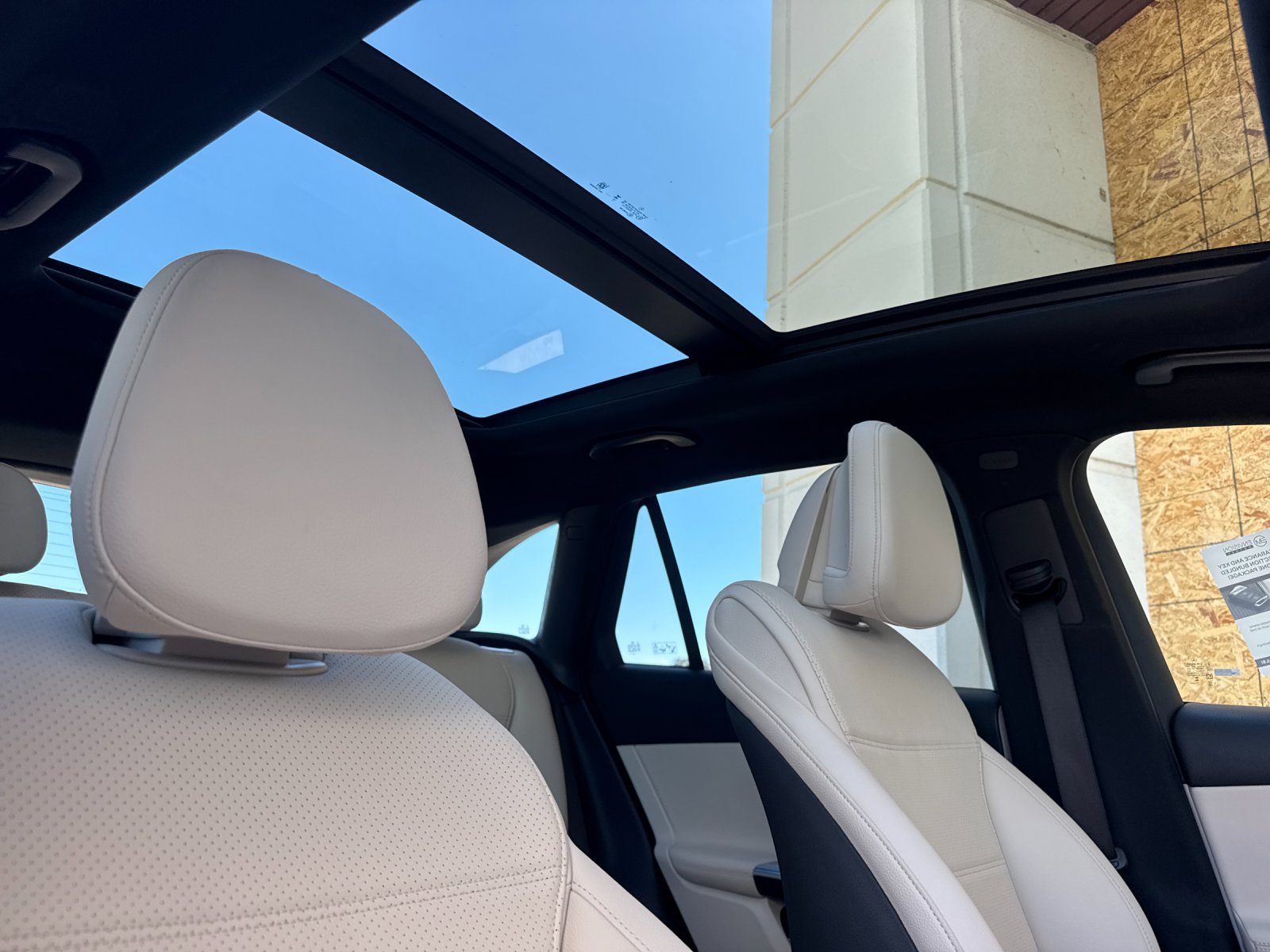 Certified 2026 Mercedes-Benz GLC 300 4MATIC image 17