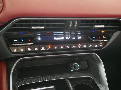 Used 2025 MAZDA CX-70 Plug-In Hybrid w/ Premium Plus image 23