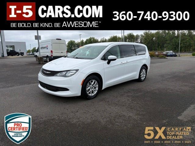 Used 2023 Chrysler Voyager LX FWD image 1