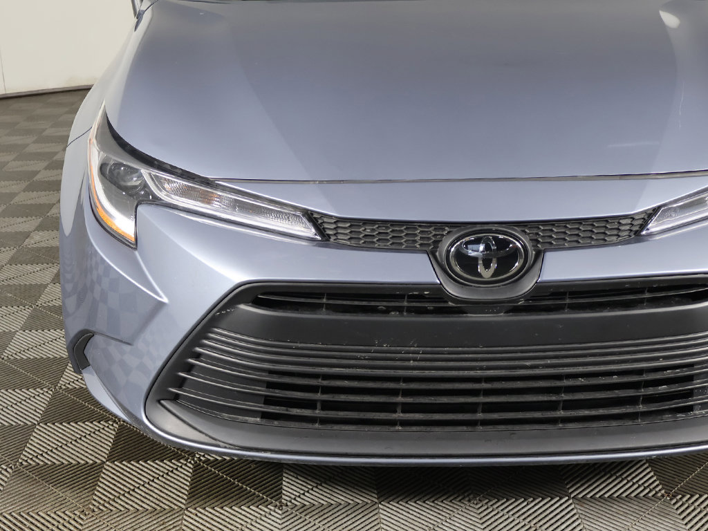 Used 2025 Toyota Corolla LE FWD image 10