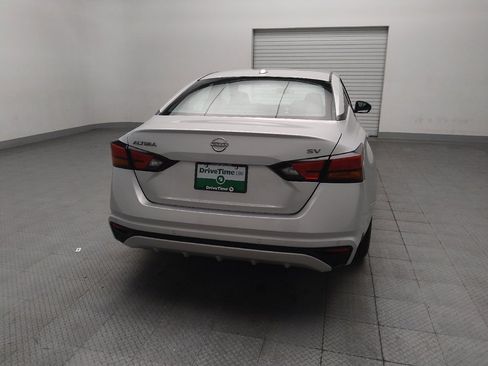Used 2024 Nissan Altima 2.5 SV FWD image 7