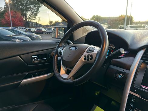 Used 2013 Ford Edge Limited image 18