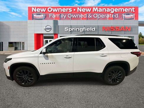 Used 2023 Chevrolet Traverse RS w/ LPO, Floor Liner Package AWD/4WD image 4