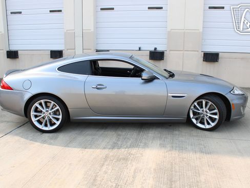 Used 2012 Jaguar XKR R RWD image 31