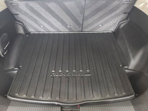 Certified 2025 Nissan Rogue SV image 26