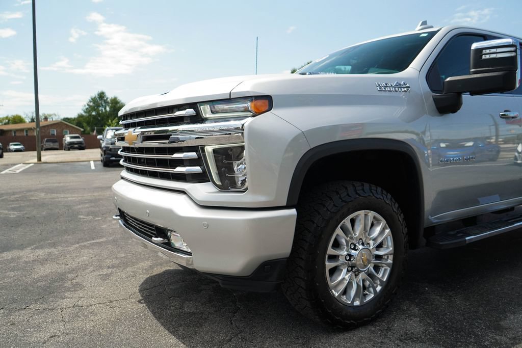 Used 2022 Chevrolet Silverado 2500 High Country w/ Z71 Off-Road Package AWD/4WD image 18