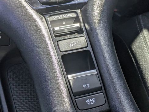 Used 2026 Honda HR-V LX image 16