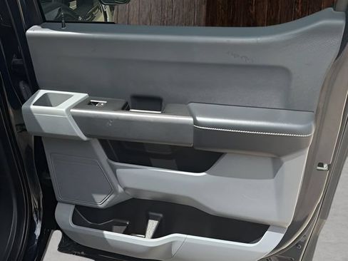 Used 2021 Ford F150 XLT RWD image 13