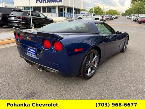Used 2005 Chevrolet Corvette Coupe w/ Preferred Equipment Group RWD image 7