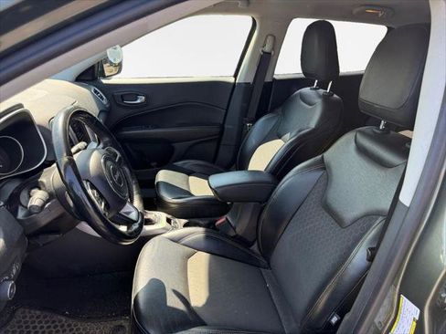 Certified 2018 Jeep Compass Latitude w/ Popular Equipment Group AWD/4WD image 12
