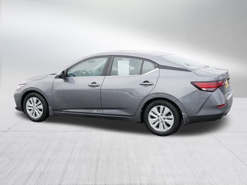 Used 2022 Nissan Sentra S image 5