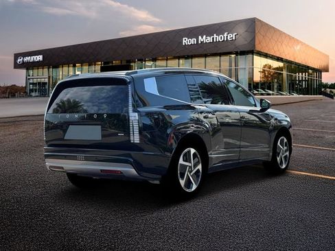 New 2026 Hyundai Ioniq 9 Limited image 7