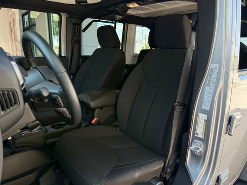 Used 2016 Jeep Wrangler Unlimited Sport w/ Quick Order Package 24S image 37