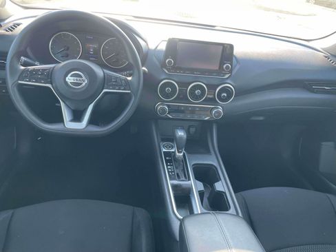 Used 2020 Nissan Sentra S image 7