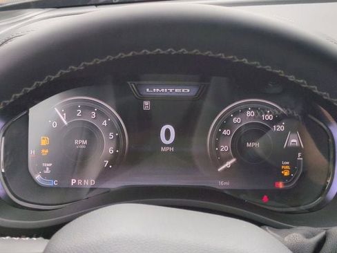 New 2025 RAM 3500 Limited AWD/4WD image 28