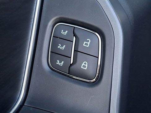 Used 2024 Ford F150 Lariat w/ FX4 Off-Road Package image 24