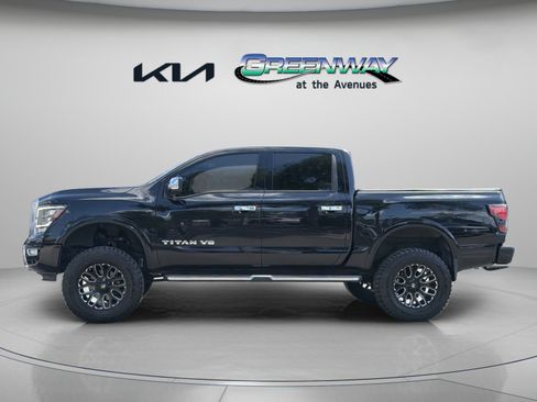 Used 2020 Nissan Titan Platinum Reserve w/ Moonroof Package AWD/4WD image 4