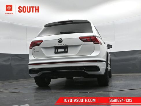 Used 2023 Volkswagen Tiguan SE R-Line FWD image 40