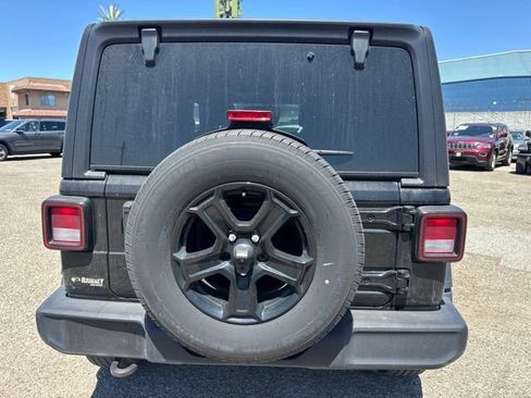 Used 2023 Jeep Wrangler Unlimited Sport AWD/4WD image 6
