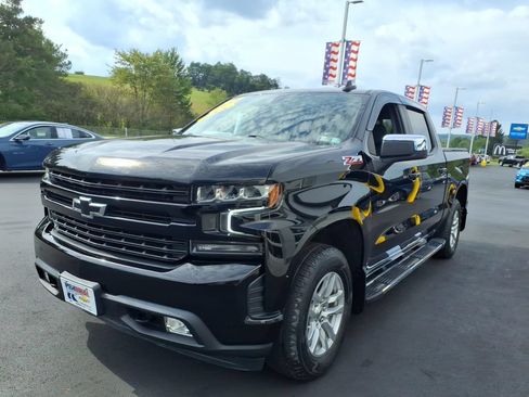 Used 2021 Chevrolet Silverado 1500 RST w/ Convenience Package II AWD/4WD image 4