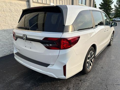 Used 2026 Honda Odyssey EX-L image 3