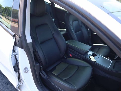 Used 2023 Tesla Model 3 Standard Range RWD image 5
