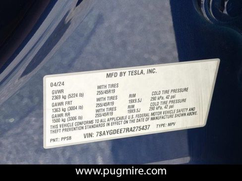Used 2024 Tesla Model Y Long Range AWD/4WD image 33