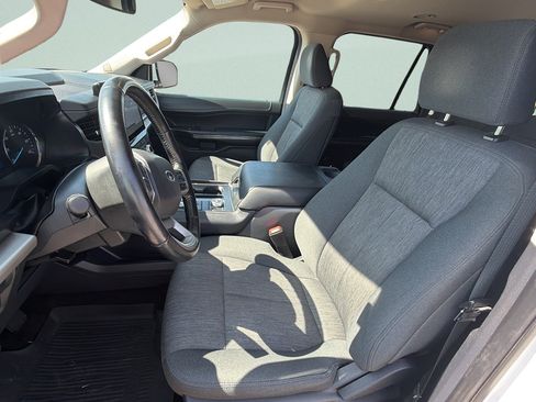 Used 2023 Ford Expedition XLT AWD/4WD image 17