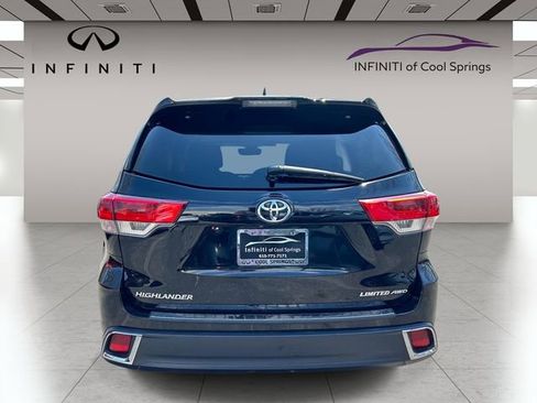 Used 2017 Toyota Highlander Limited image 6