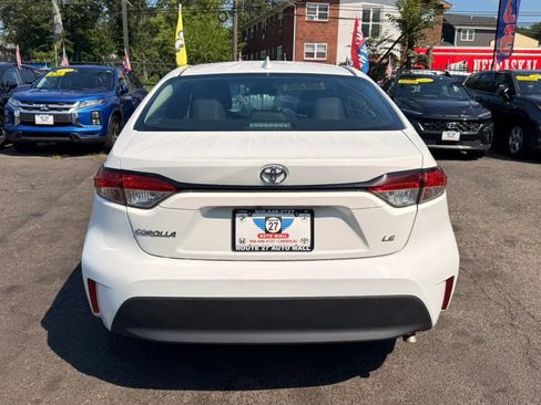 Used 2024 Toyota Corolla LE FWD image 6