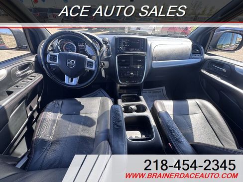 Used 2015 Dodge Grand Caravan R/T FWD image 18