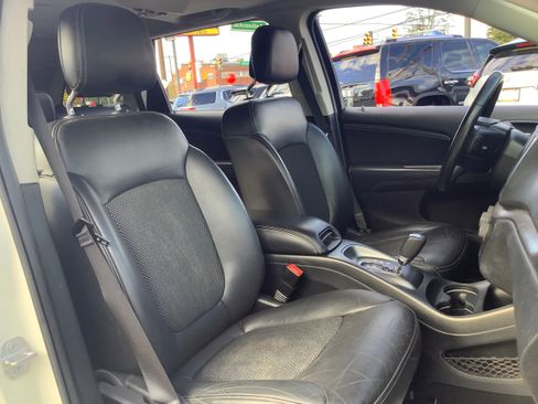 Used 2020 Dodge Journey Crossroad image 17
