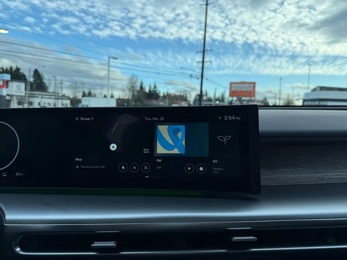 Certified 2026 Hyundai Ioniq 9 SEL AWD/4WD image 27