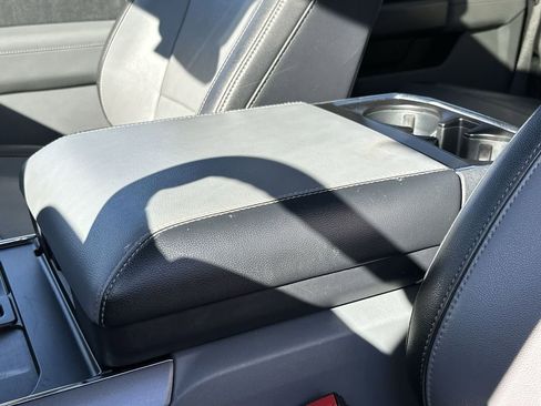 Used 2021 Ford F150 Lariat w/ Max Trailer Tow Package image 21