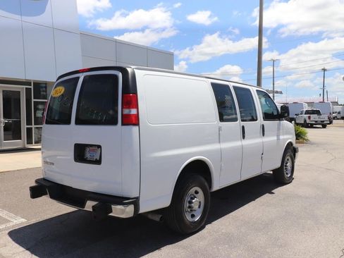 Used 2024 Chevrolet Express 2500 w/ Driver Convenience Package RWD image 13